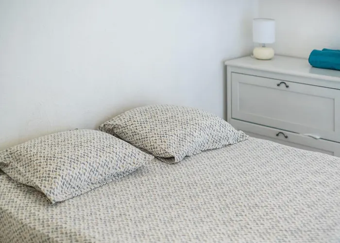 Le Rose Garden * Καν-συρ-Μερ